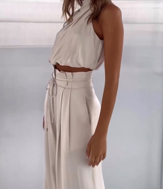 Komplet Seraphine top na halter ujęcie sylwetki