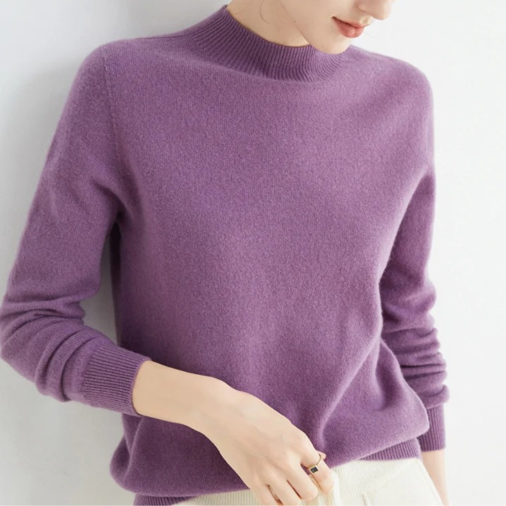 Sweter Damski z Miękkiej, Delikatnej Dzianiny
