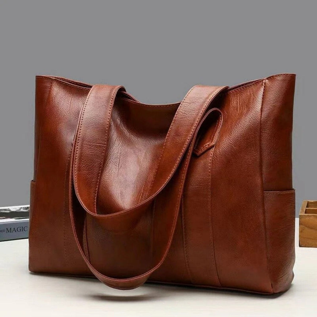 Skórzana torba shopper damska – zbliżenie na fakturę skóry